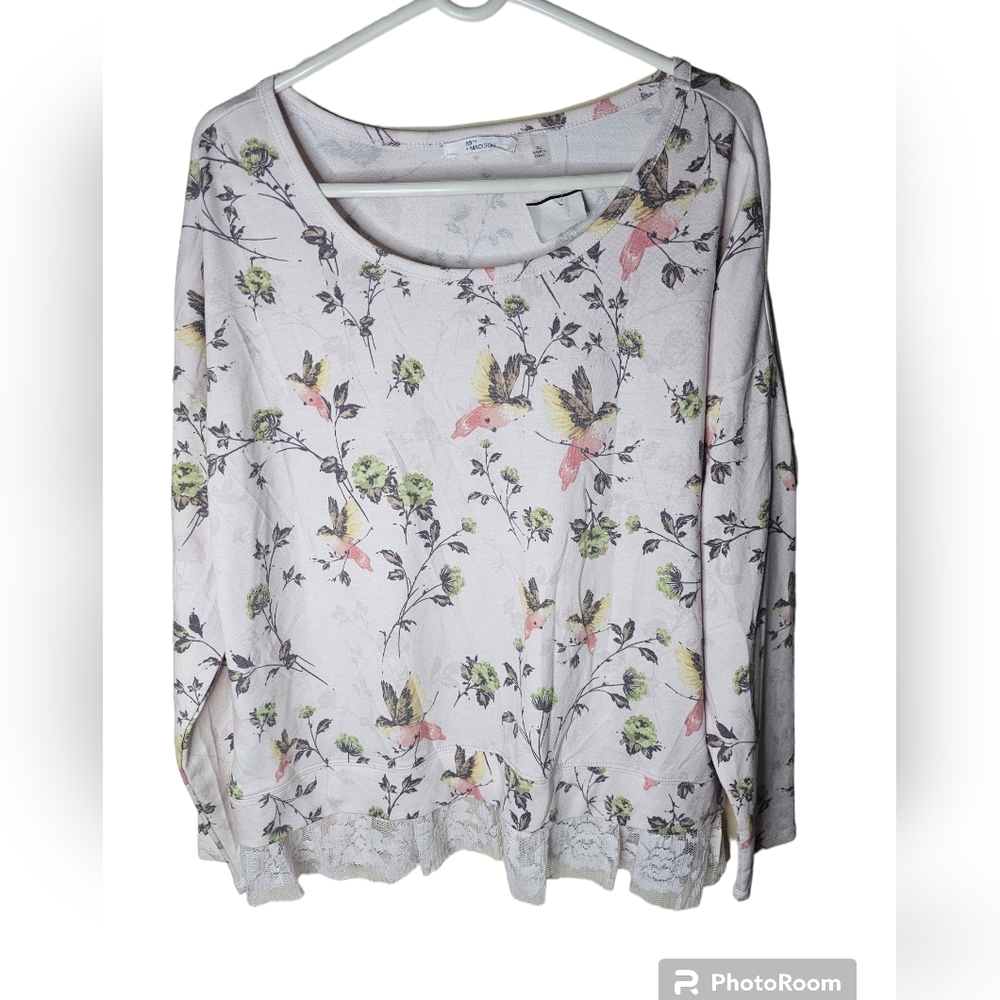 89+Madison women's pink,green,yellow bird design long-sleeved top size XL